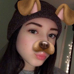 Meet your Posher, Maeve